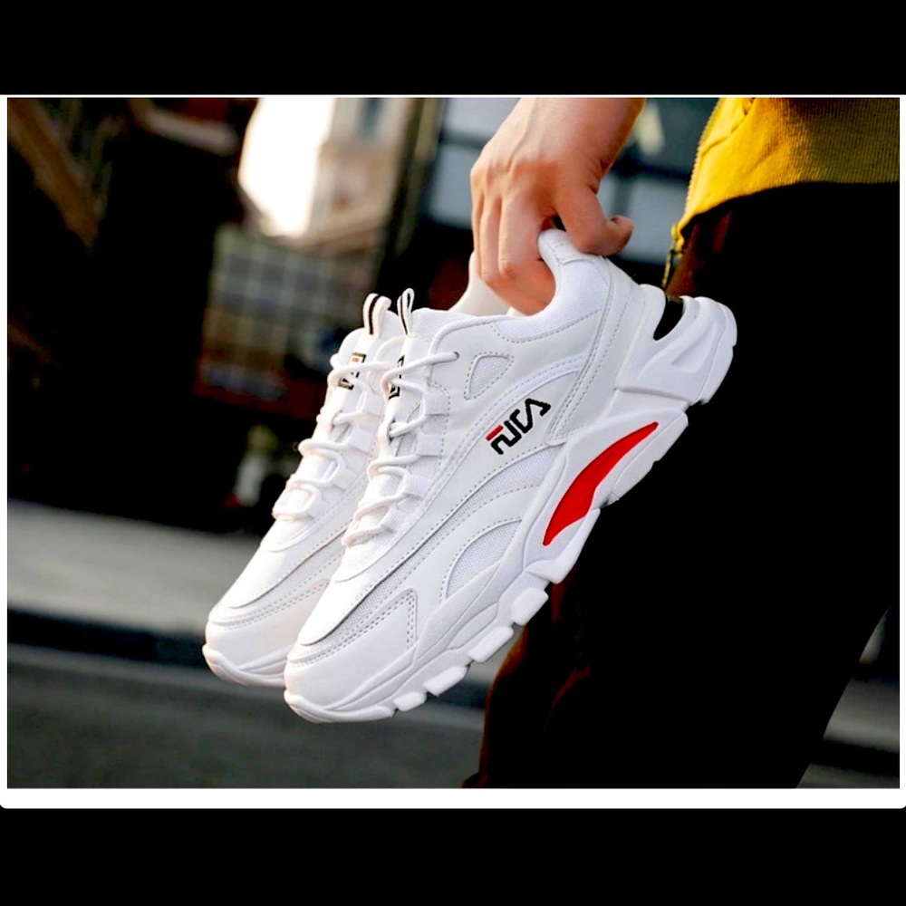 Mens Trendy White Running Shoes Size 9/9.5